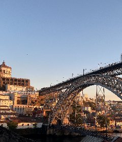 A Ponte Luís I à luz do fim do dia